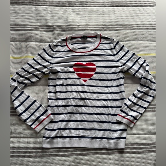 Women’s Striped long sleeve heart sweater - Picture 3 of 6